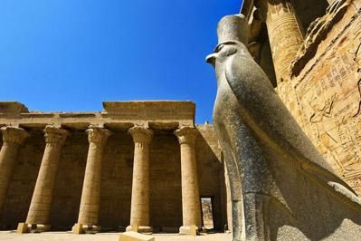 have your own private bus and guide and spend day in luxor from hurghada