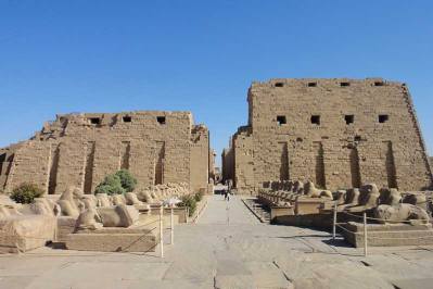 private tour to luxor